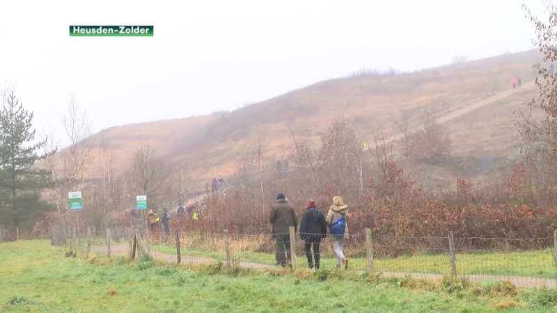 Eerste Mijnentocht lokt drieduizend lopers en wandelaars