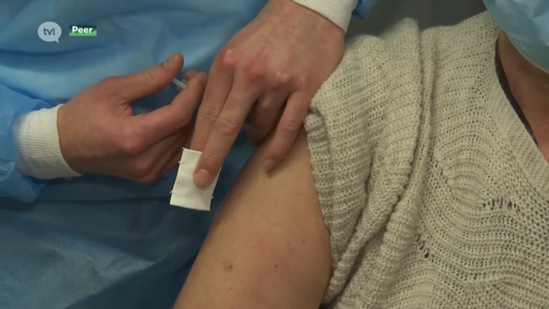 Nog geen uitnodiging gehad voor boosterprik? Boostercampagne toont enorme verschillen tussen gemeenten