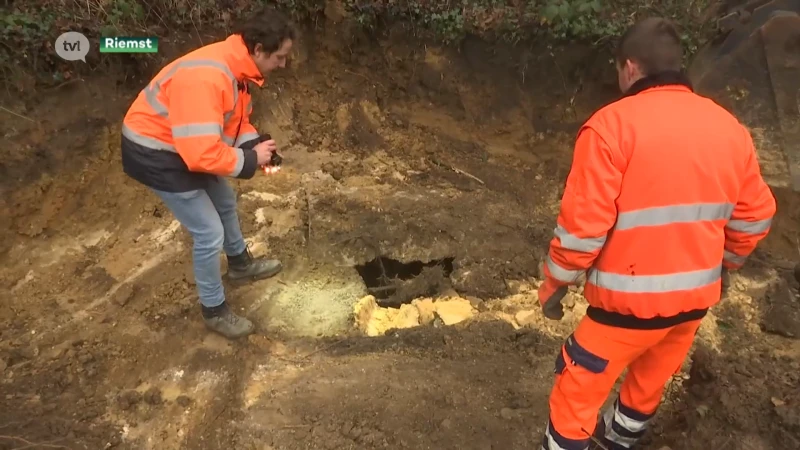Fietser ontdekt groeve in Riemst door koude luchtwolkje