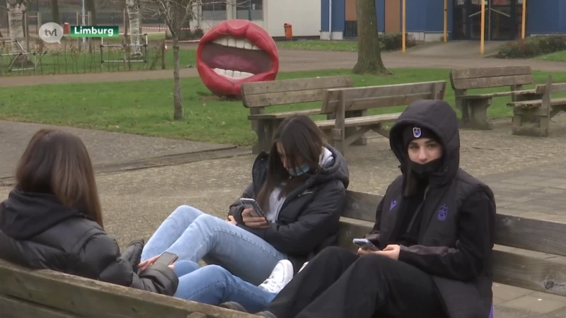 Meer en meer scholen lopen leeg door besmettingen en quarantaine