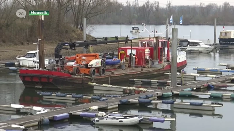 Stad Maaseik verhoogt heipalen aan jachthaven Heerenlaak