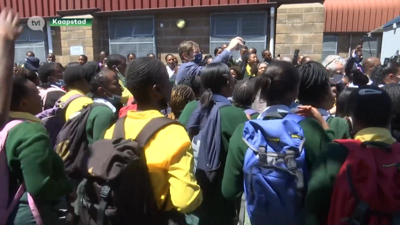 Van onze verslaggever in Kaapstad: Meryame Kitir bezoekt vaccinatieprojecten in Zuid-Afrika