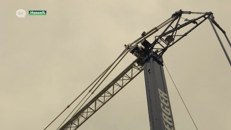 Bouwwerven maken zich op voor de storm