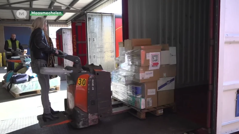 Vrijwilligers brengen hulpgoederen van Maasmechelen naar Oekraïne