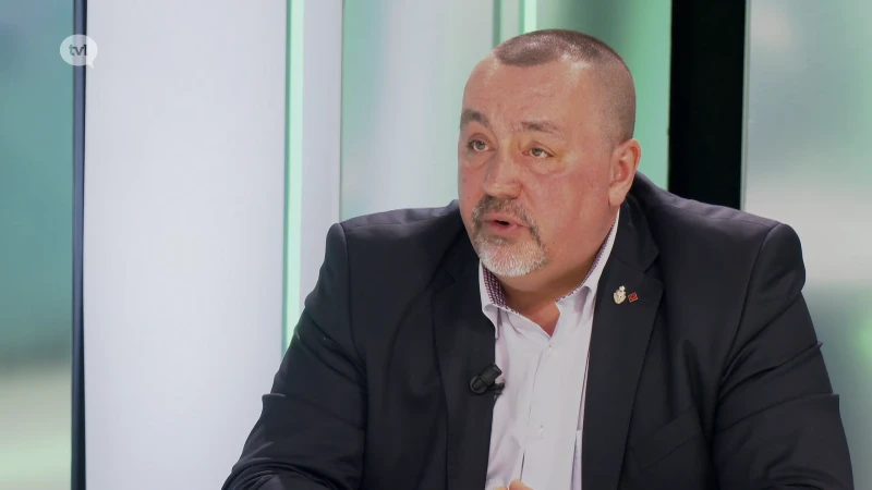 Erik De Soir over opvang Oekraïense vluchtelingen: "Praten helpt, maar even zwijgen ook"
