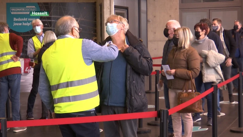Hasselt vraagt vrijwilligers vaccinatiecentrum om nu vluchtelingen op te vangen