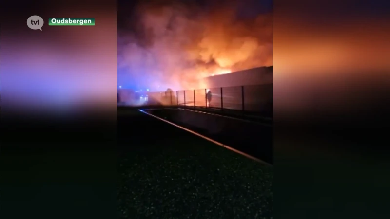 Zware industriebrand in Opglabbeek: asbest vrijgekomen