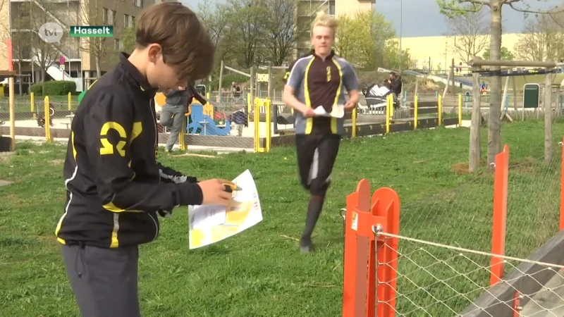 Parcours in Kapermolenpark leert jong en oud oriëntatieskills