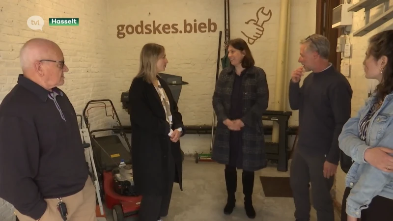 In 'godskes bieb' kan je klus- en tuingereedschap huren
