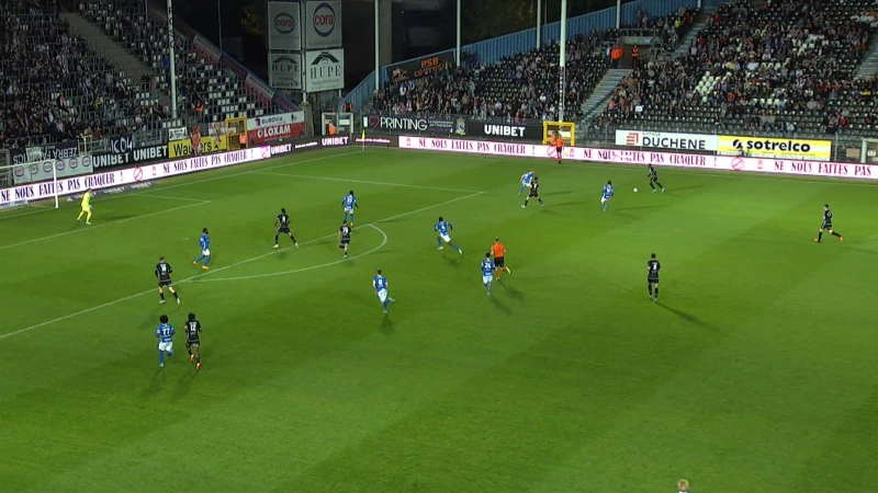 Europees voetbal verder weg voor Genk na puntenverlies in Charleroi