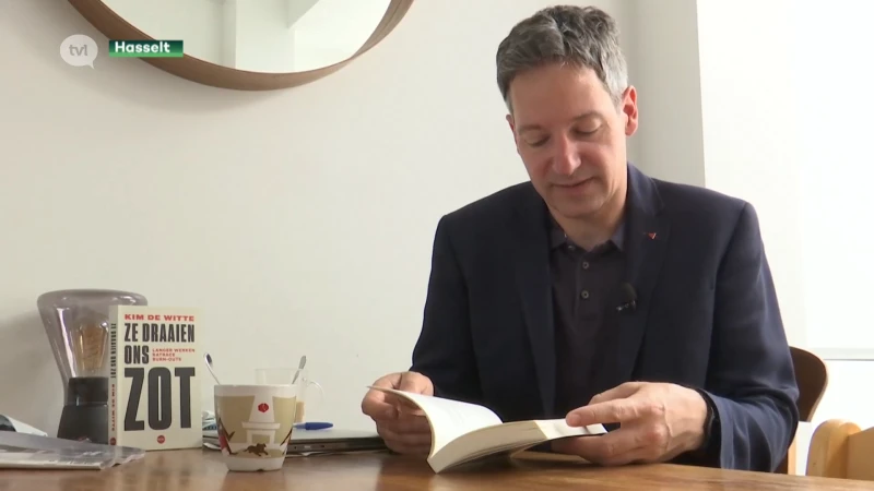 Kim De Witte klaagt in zijn boek 'Ze draaien ons zot' de hoge werkdruk aan