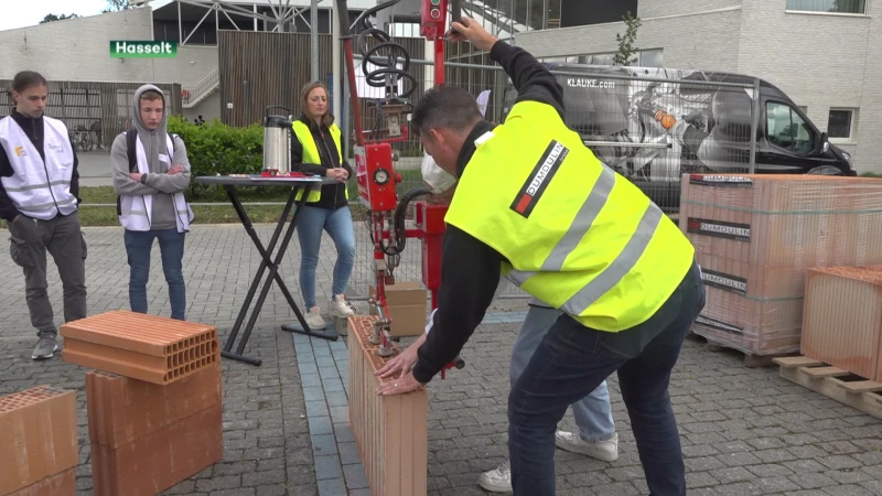 Bouwsector wil leerlingen warm maken voor job met innovatiebeurs