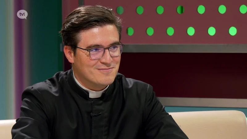 Priester Wim Simons heeft een webshop
