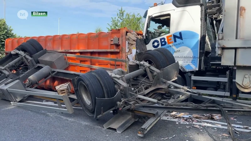Verkeer in Bilzen loopt vast door gekantelde container