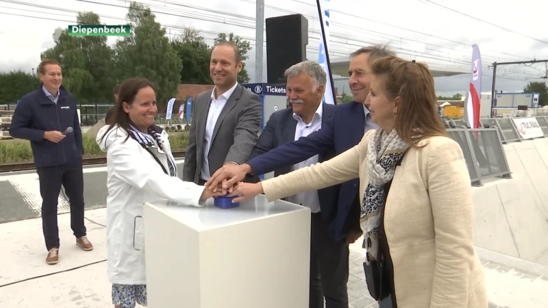Tunnel en bruggen feestelijk geopend aan de spoorwegoverwegen in Diepenbeek