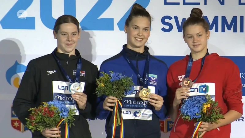 Roos Vanotterdijk sluit fantastisch EJK zwemmen af met 5 medailles