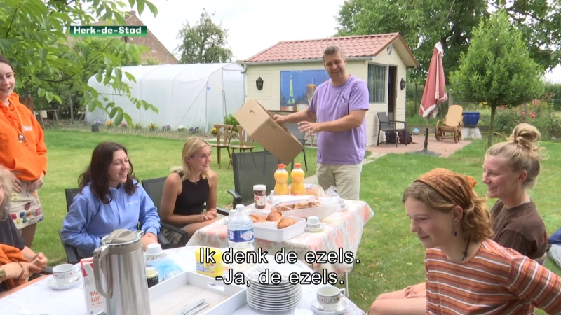 Herkse burgemeester geeft Chiromeisjes slaapplaats in eigen tuin