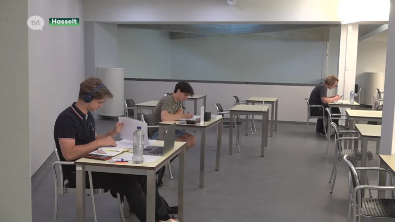 Studenten blokken voor tweede zit
