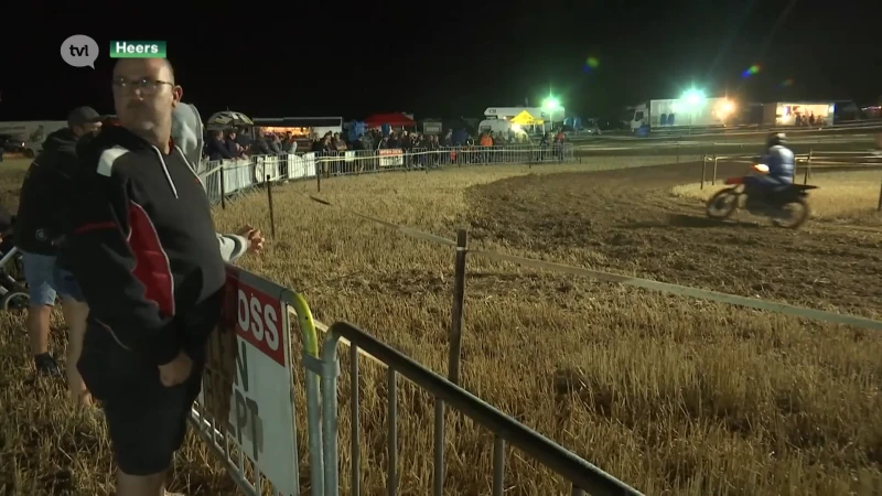 Nachtcross van De Moddermannen in Vechmaal