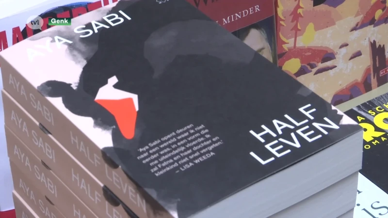 Genkse Aya Sabi stelt debuutroman Half Leven voor