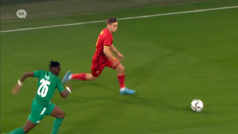 Stijn Stijnen: "Bondscoach moet keuze maken tussen Trossard & Hazard."