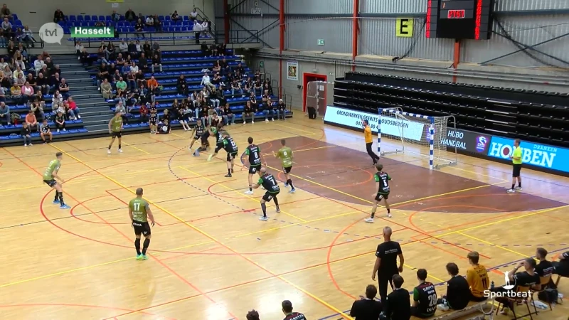 Wie behoudt ongeslagen status: Hubo Handbal of Green Park Aalsmeer?