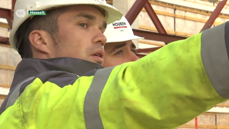 Bouwteam Houben in nieuwe aflevering Het Blijft In De Familie