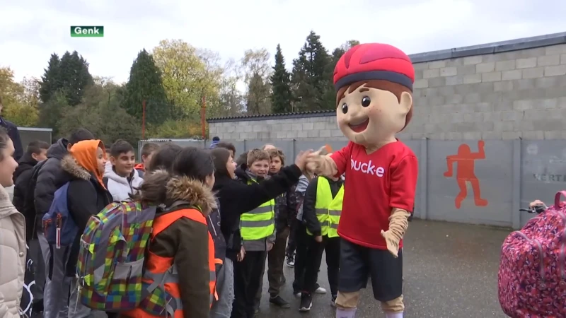 Genkse jeugd die naar school fietst krijgt beloning