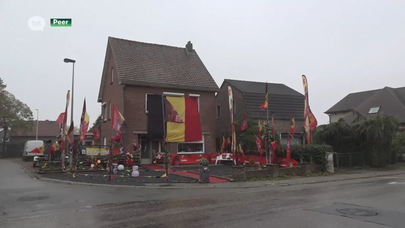 Perenaar kan niet kiezen tussen kerstballen en voetballen
