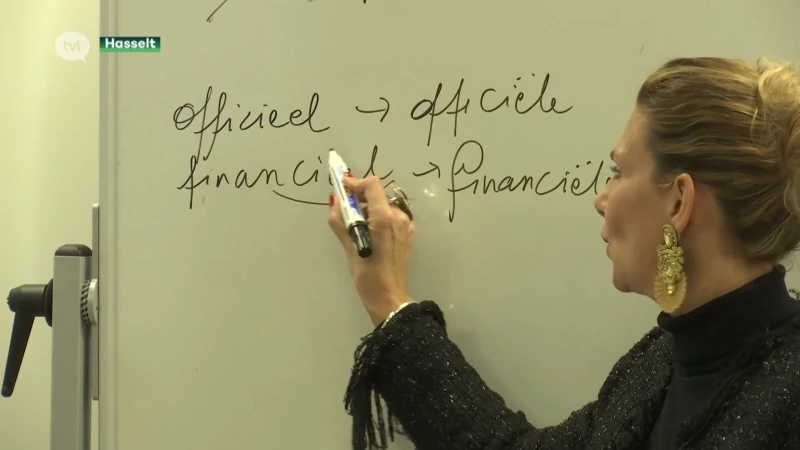 PXL-studenten krijgen bootcamp spelling voor Sinterklaasdictee