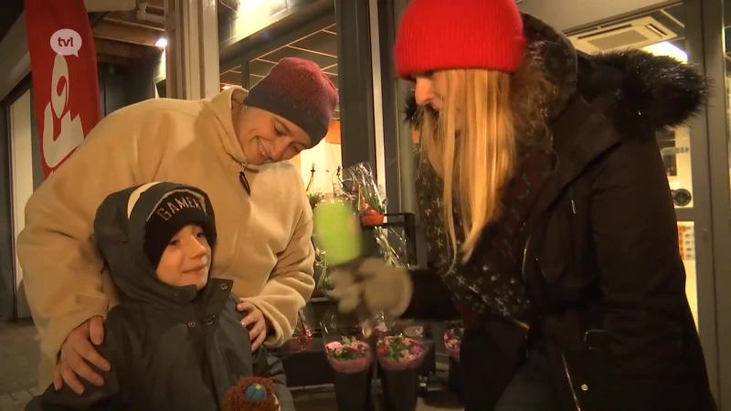 Jayden zette zijn schoen goed op tijd en won een tankkaart voor zijn mama bij Esso Bruno in Sint-Truiden