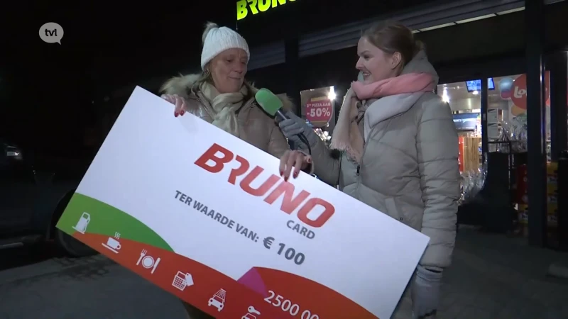 Een klaveren 10 bracht Vicky geluk bij Esso Bruno in Tongeren