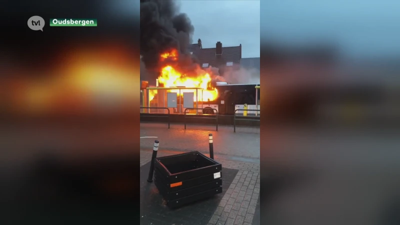 Lijnbus vat vuur in centrum Oudsbergen