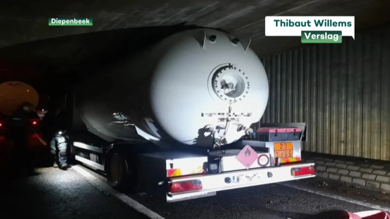 Buurt boos nadat tankwagen met gas voor ontploffingsgevaar zorgt in Diepenbeek: "Maandelijks rijden vrachtwagens zich hier vast"