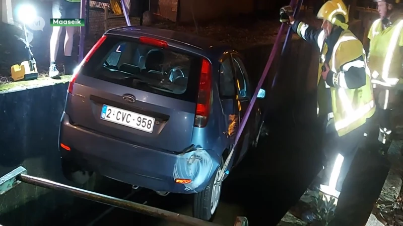 Leerling-bestuurder ramt elektriciteitskast en eindigt in Witbeek in Maaseik: buurt uren zonder stroom