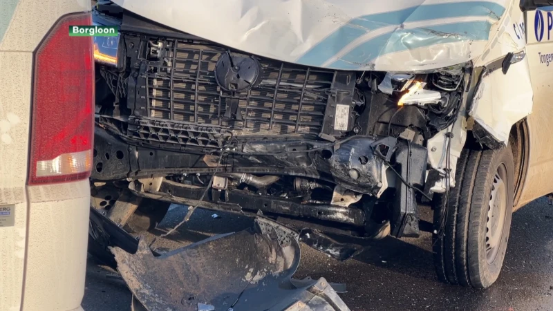 Vijf gewonden bij crash politiecombi in Borgloon