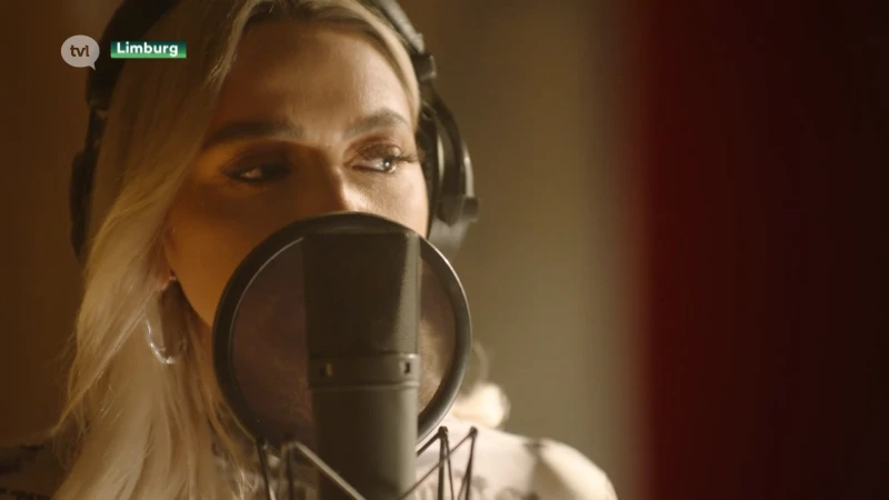 Turkse superster Hadise werkt mee aan benefietlied voor slachtoffers aardbeving