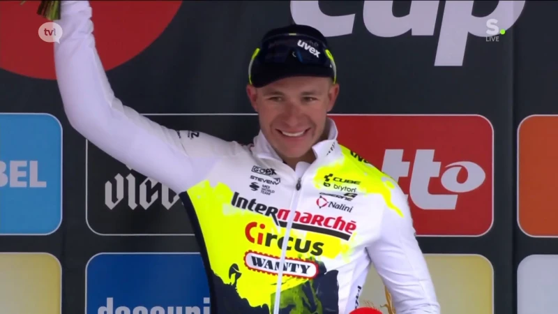 Gerben Thijssen wint GP Monseré na millimetersprint