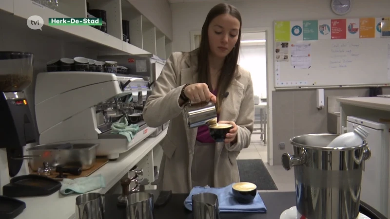 17-jarige Britt Peetersem toont passie voor koffie tijdens Belgian Junior Coffee Ambassador wedstrijd