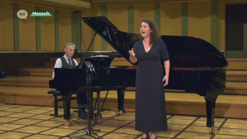 Maaseikse Kelly Poukens zingt voor België op Koningin Elisabethwedstrijd