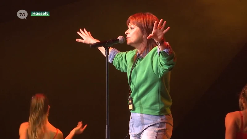 Artiesten houden generale repetitie voor Schlagerfestival