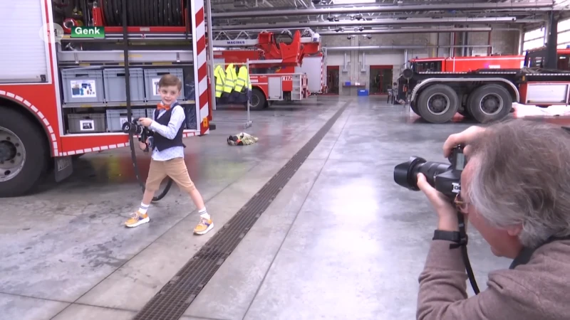 Genkse communicantjes mogen foto's maken bij brandweer en politie