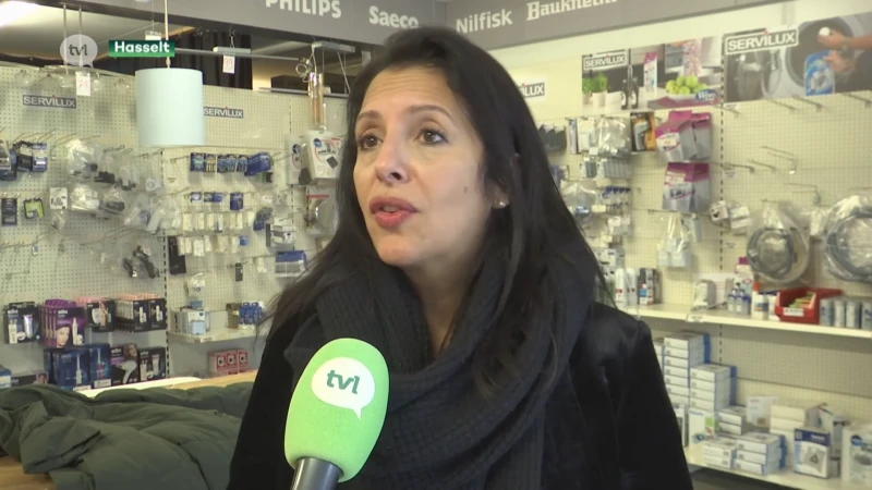 Minister Khattabi stelt herstellabel voor in Hasselt: "Toestellen herstellen is beter voor milieu"