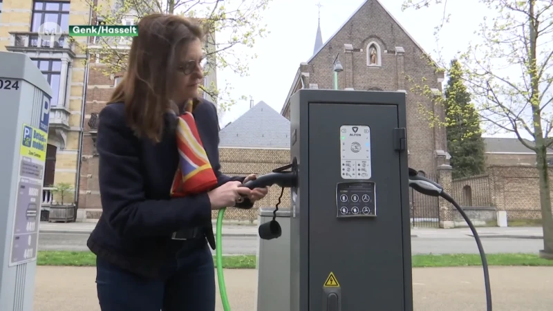 Wie in appartement of rijhuis woont heeft te veel moeite om elektrische wagen opladen: "We staan voor constante uitdaging"