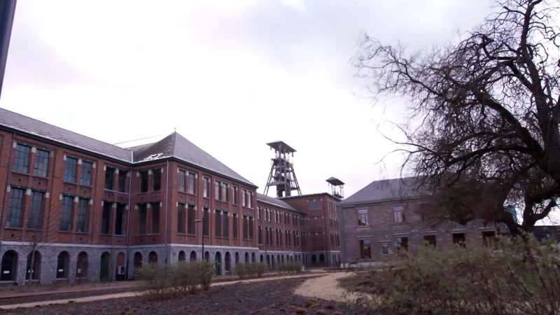 ARCHITECTUUR: School Straf! Beringen