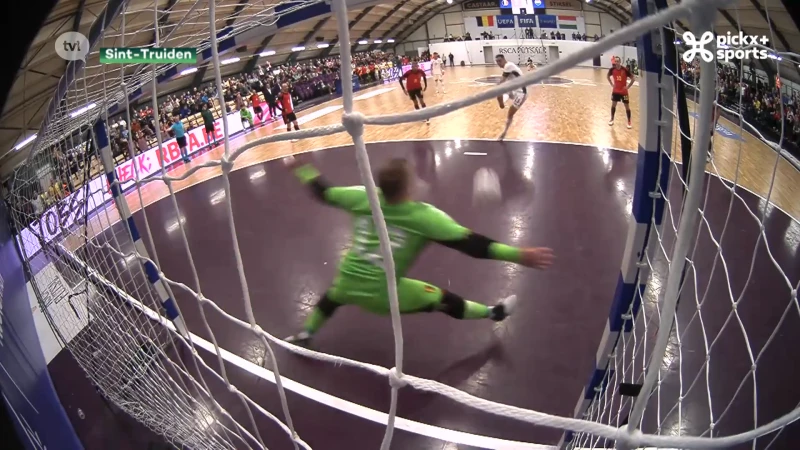 Truienaar Dries Vrancken penaltyheld in kwalificatieduel futsal Rode Duivels