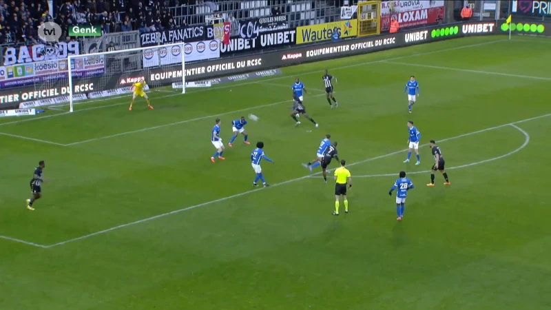 Racing Genk pakt Europees ticket, maar begint play-offs zonder overschot