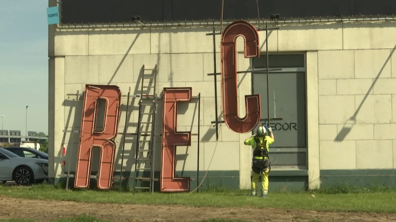 Recorsite verliest iconische letters