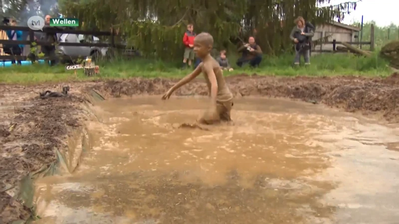 Eerste Belgisch kampioenschap Modderspringen in Wellen