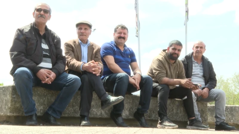 Limburgse Turken aan Trixxo Arena duimen massaal voor Erdogan